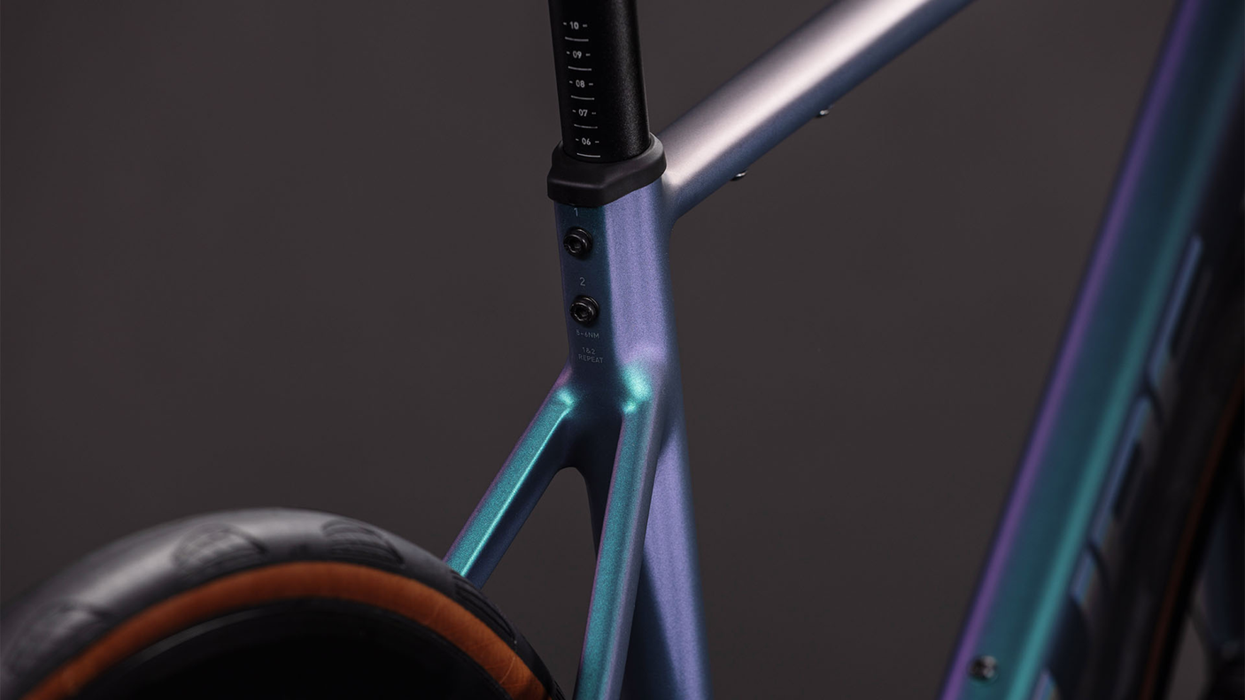 Cube Attain SLX smaragdgrey´n´prism (2026)