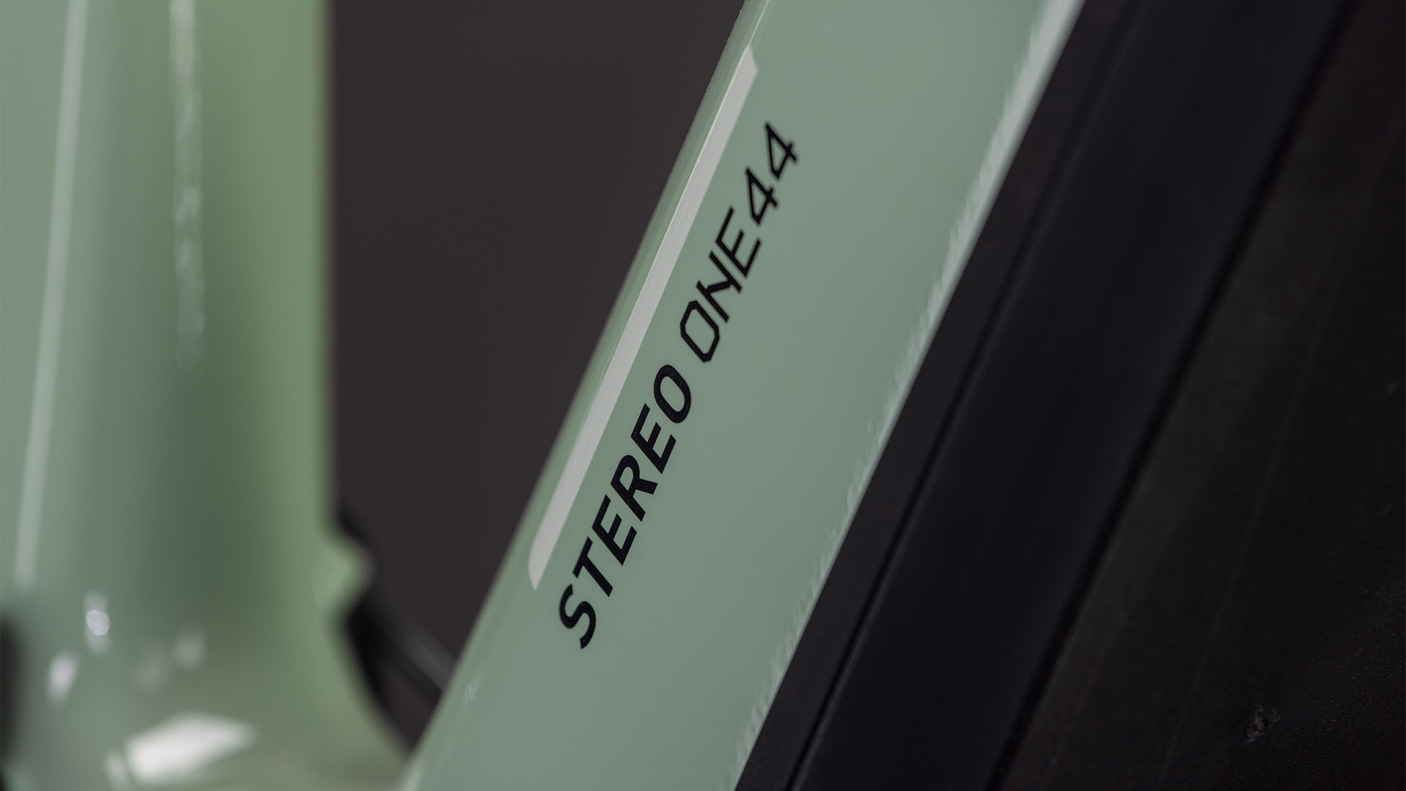 Cube Stereo Hybrid ONE44 HPC Race 800 driedherbs´n´black (2026)