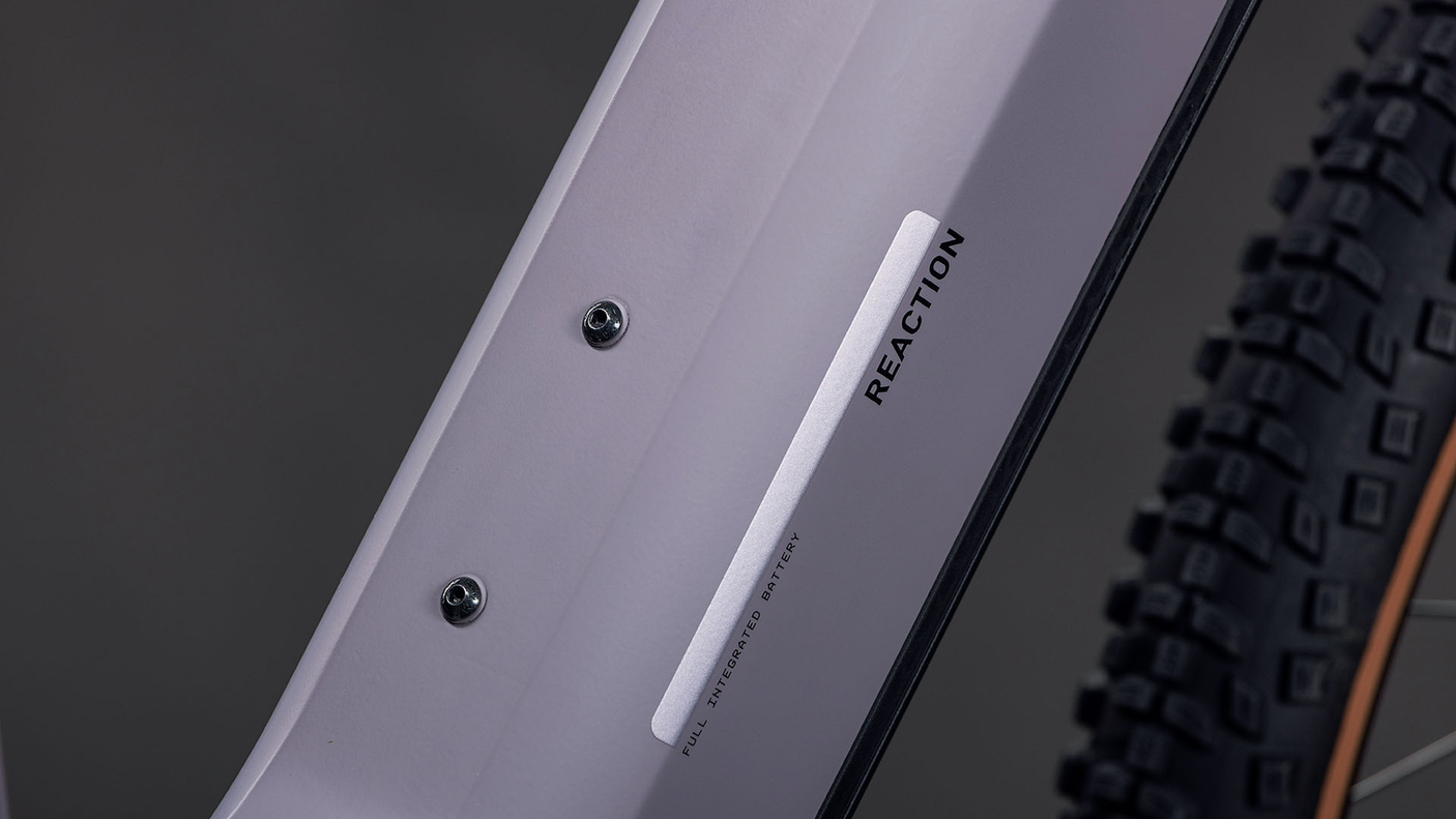 Cube Reaction Hybrid Performance 600 Easy Entry plumgrey´n´black (2026)