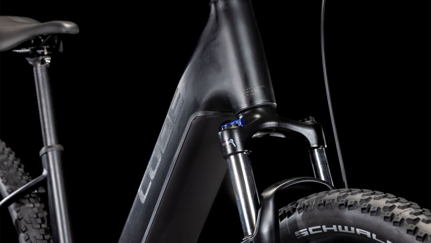 Cube Reaction Hybrid ONE 600 Wave 600 blackline