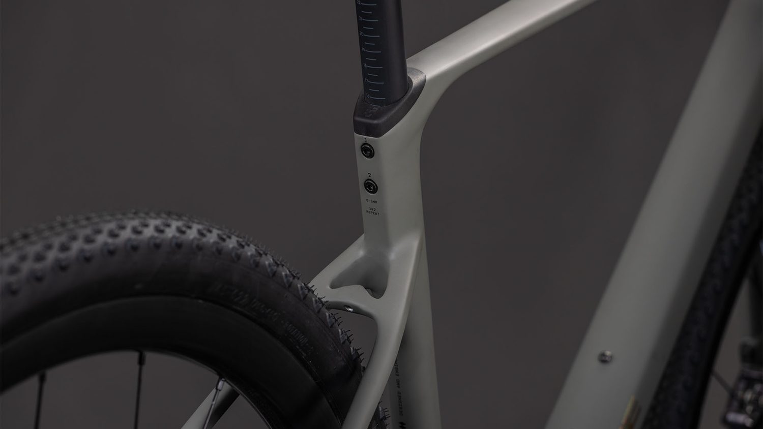 Cube Nuroad C:62 EX  oldgrey´n´prism (2026)