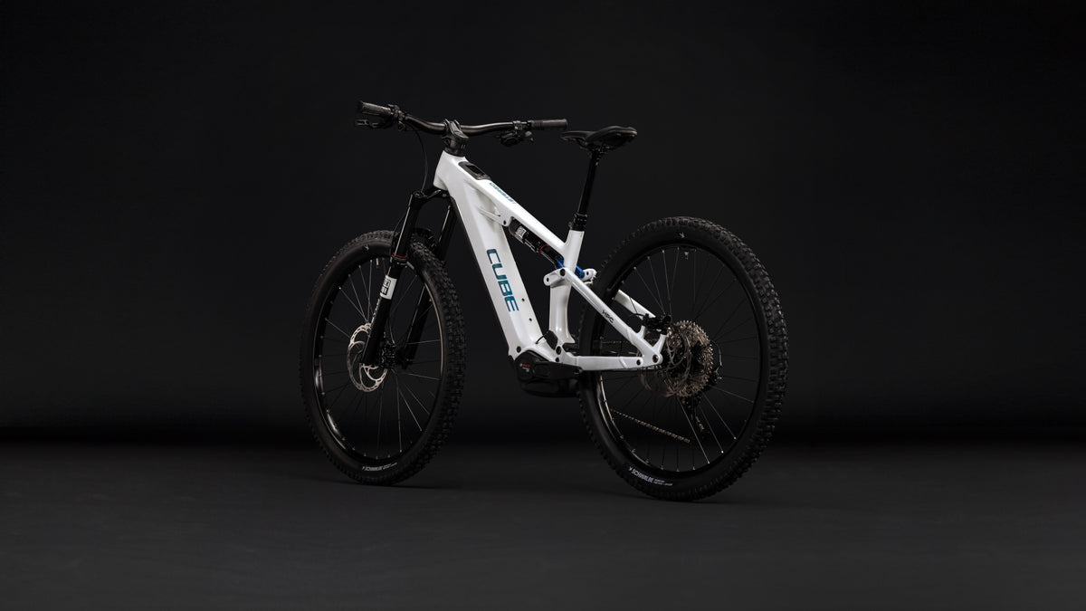 Cube Stereo Hybrid ONE44 HPC Pro 800  metallicwhite´n´blue (2027)