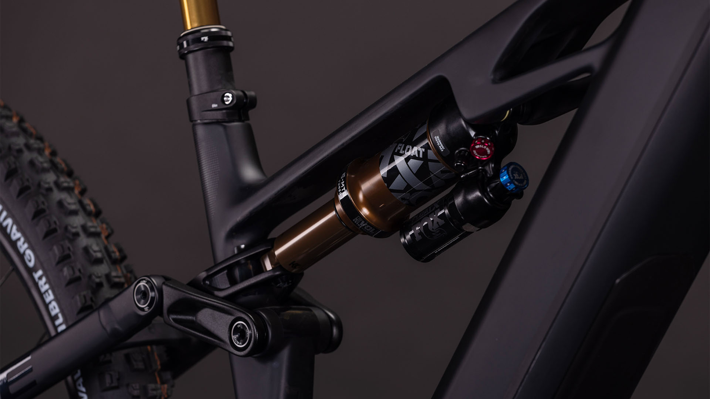 Cube Stereo Hybrid ONE44 HPC AT 800  carbon´n´gold (2026)