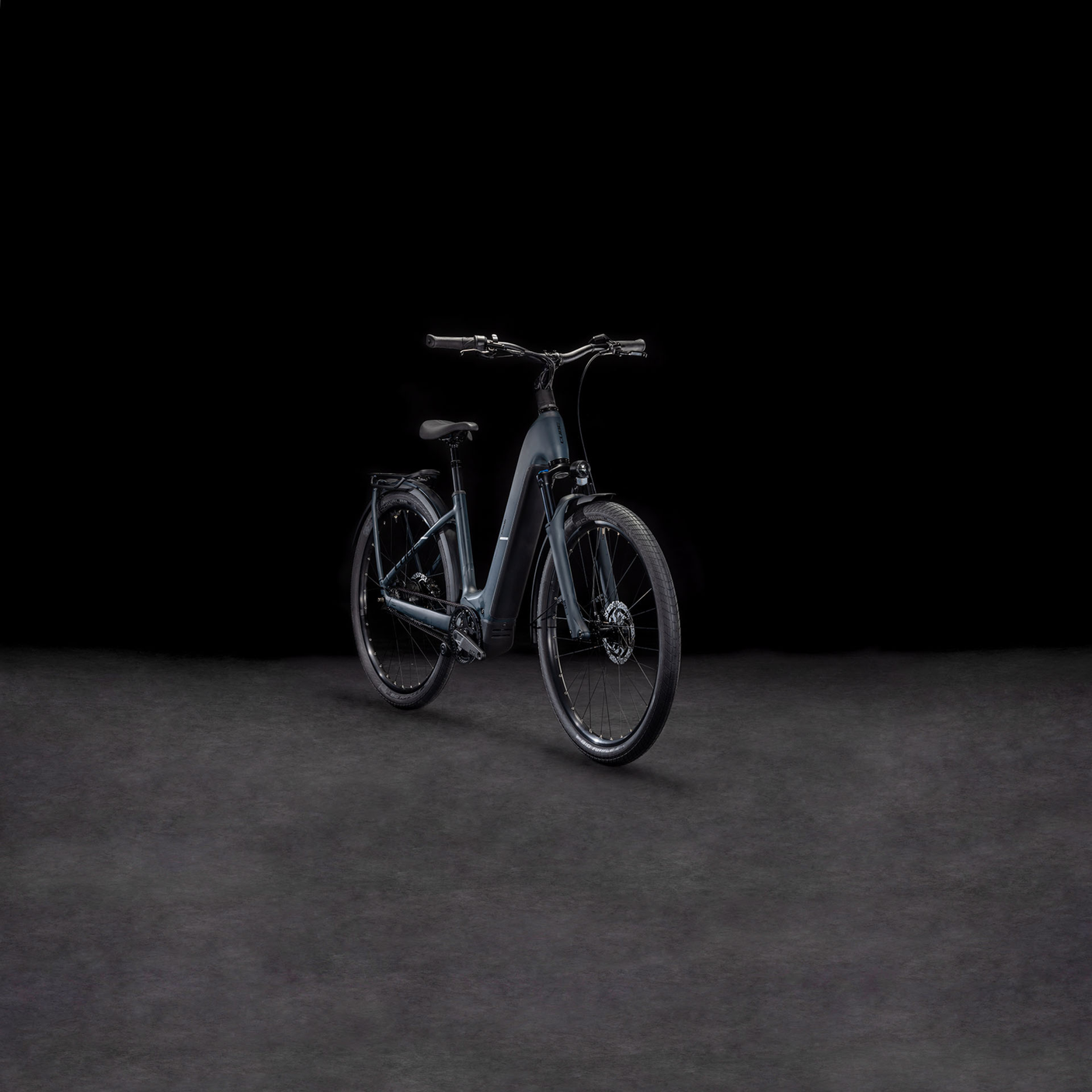 Cube Kathmandu Hybrid Comfort Pro 800  Wave 800 night´n´chrome