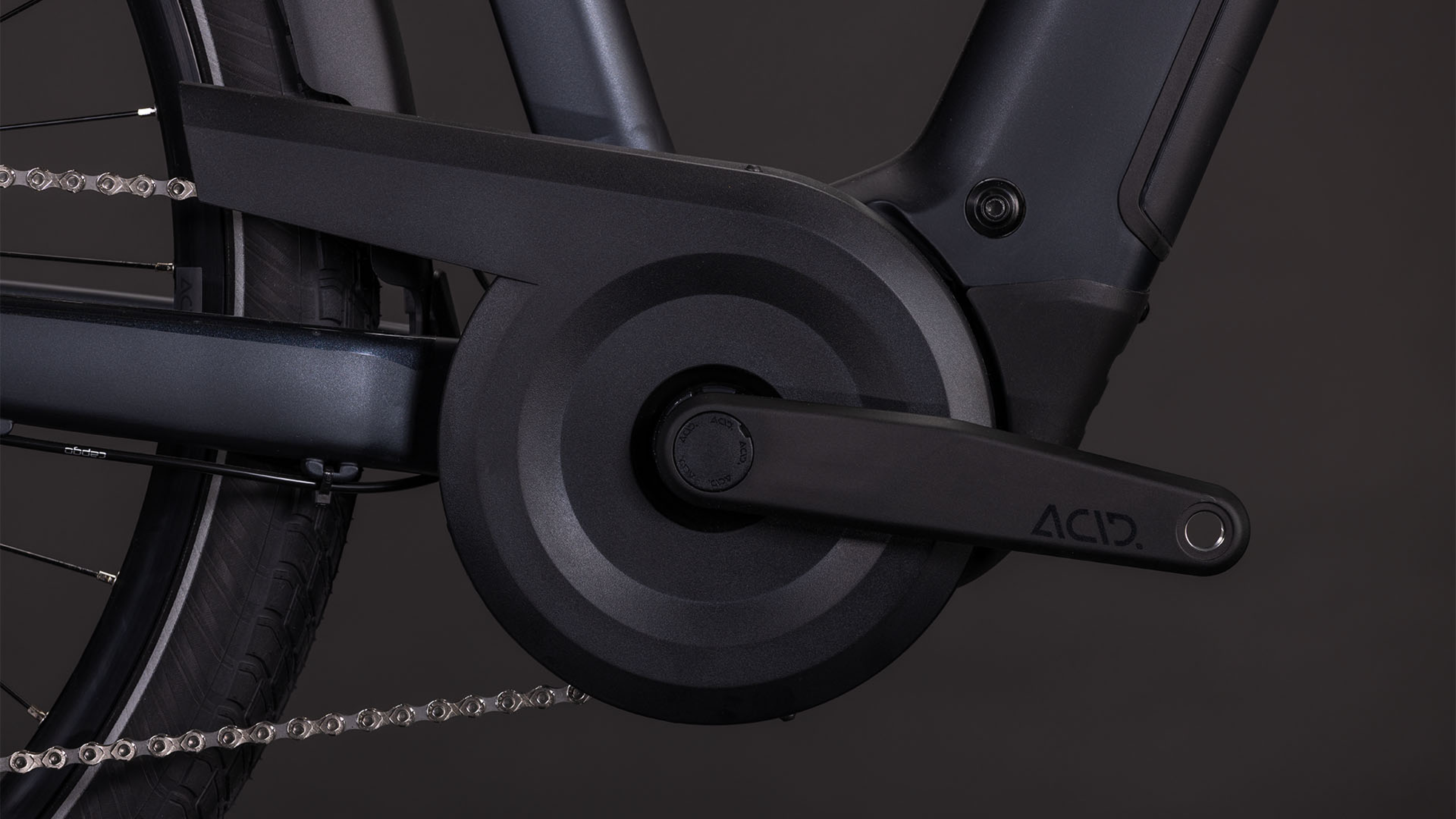 Cube Touring Hybrid ONE 600 Trapez coal´n´chrome (2026)