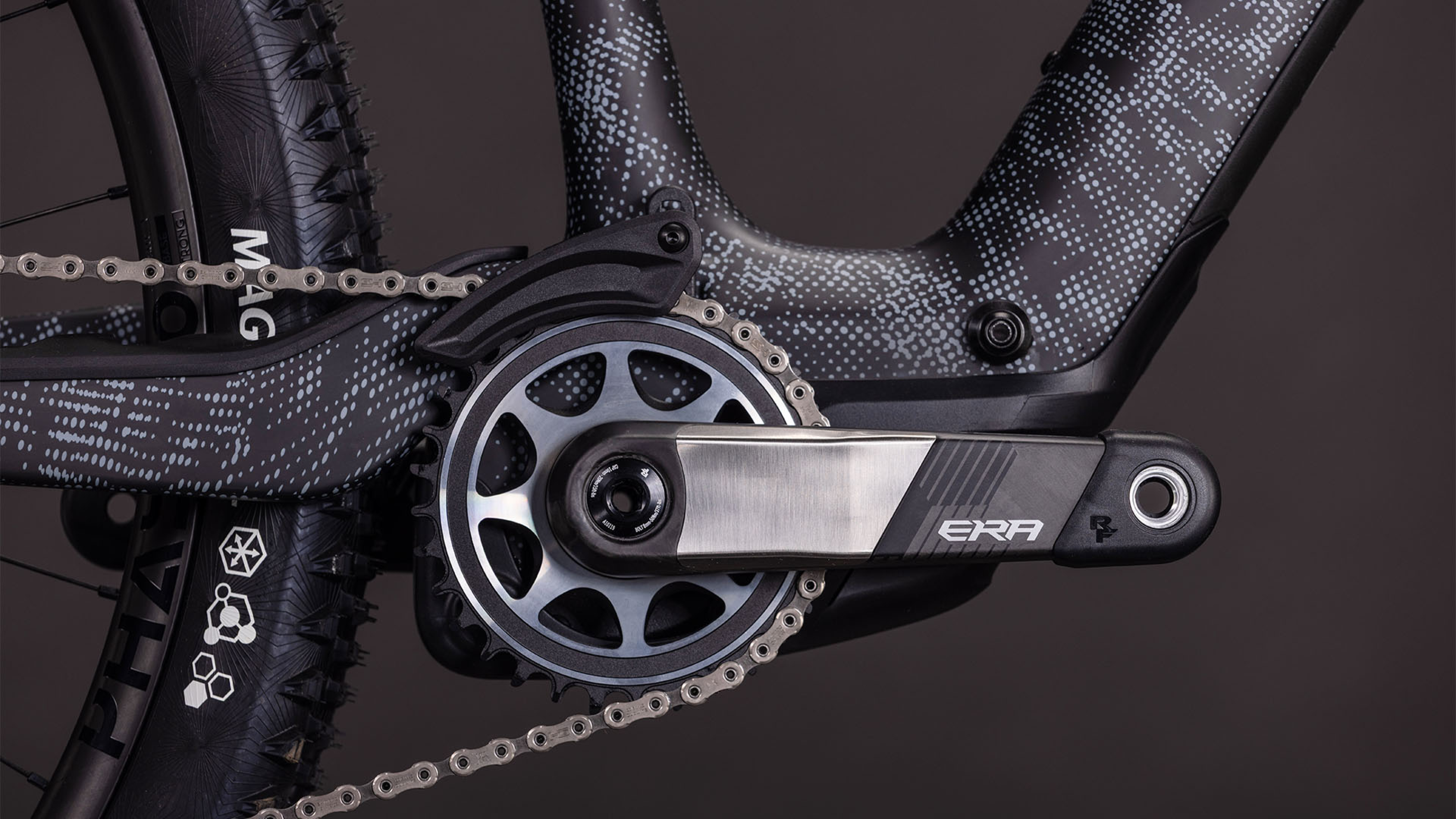 Cube AMS Hybrid ONE44 C:68X SLT 400X  matrixblack´n´white (2026)