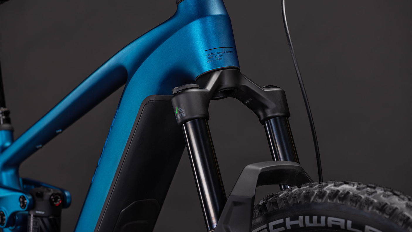cube stereo hybrid 140 blau Cube Stereo Hybrid ONE44 EX 800 (2026) | 27,5/29 Zoll E-MTB Fully | electricblue´n´blue