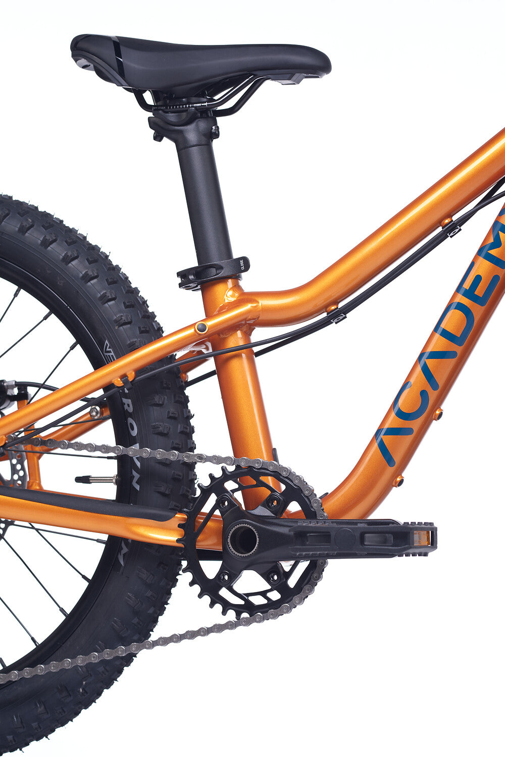 ACADEMY Trail 4 20" Amber (2026)