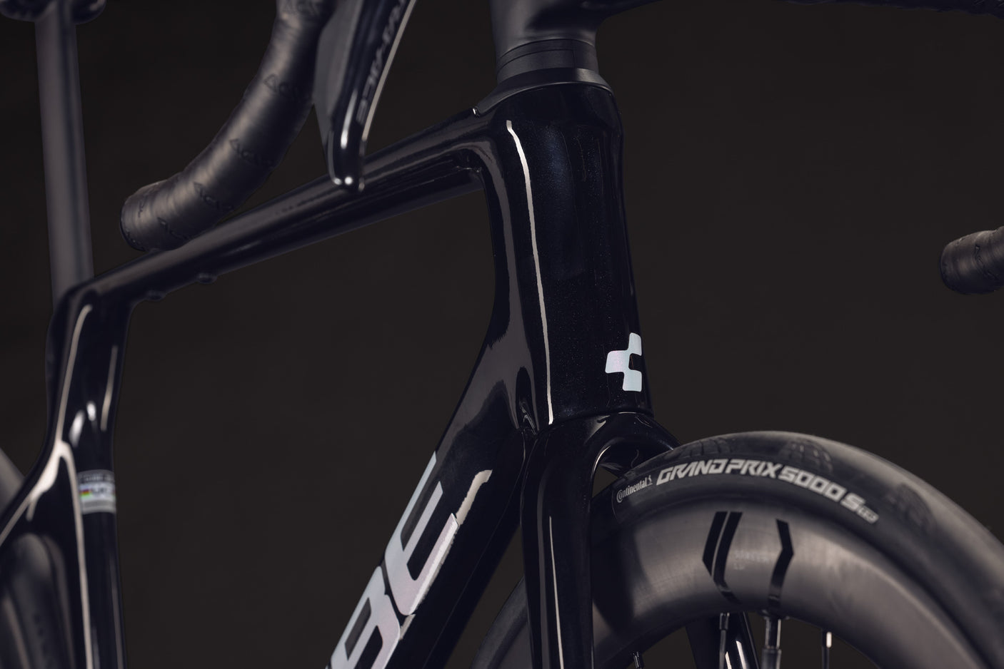 Cube Agree C:62 SLT  blackpearl´n´switchwhite (2027)