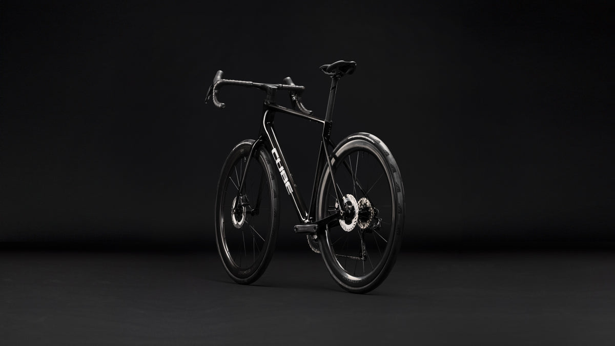 Cube Attain C:62 SLT  carbon´n´white (2027)