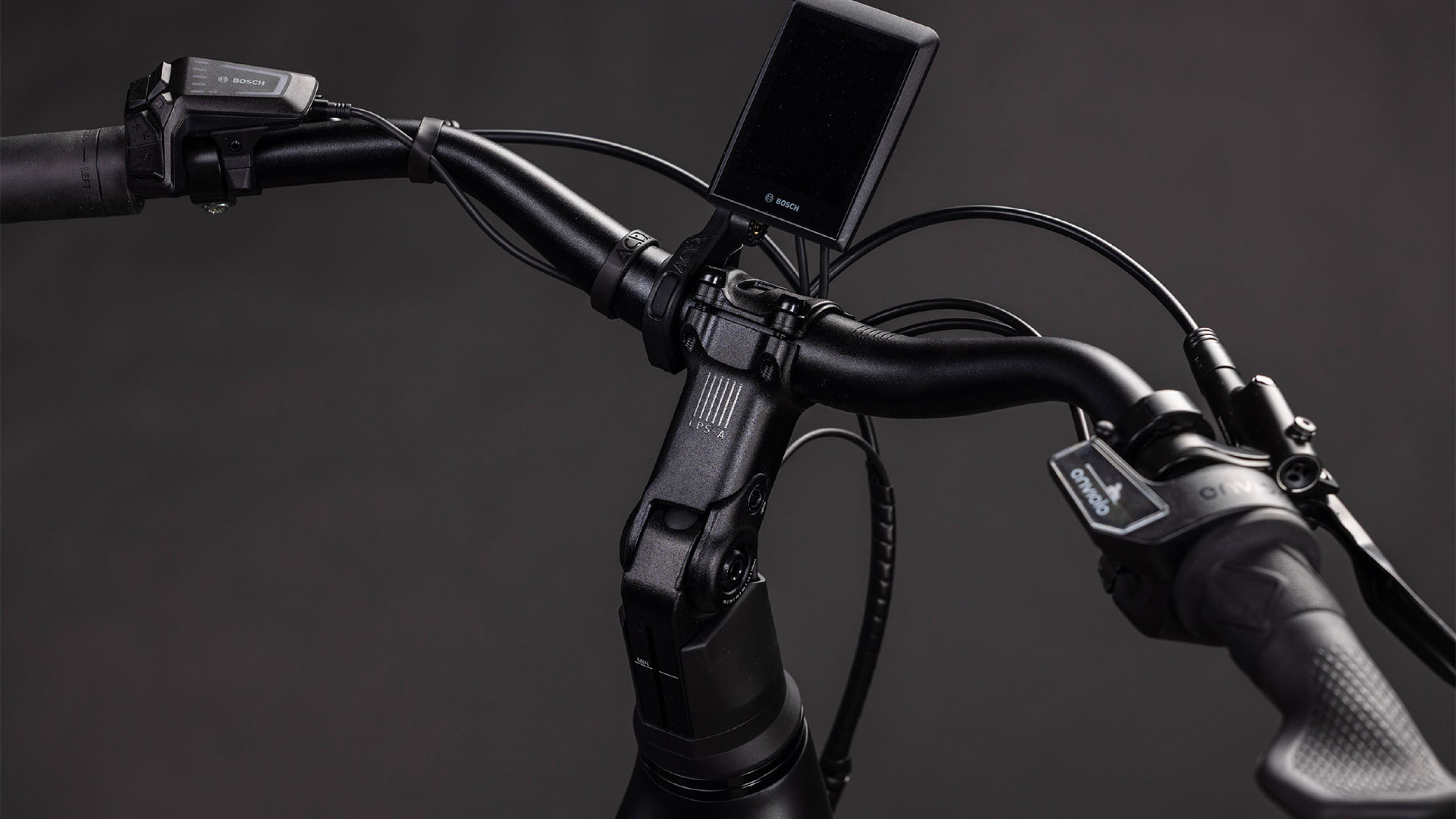 Cube Supreme Hybrid Comfort Pro 600 Easy Entry grey´n´chrome (2026)