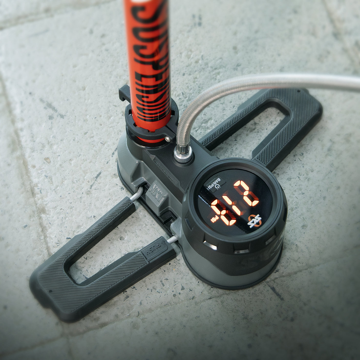 SKS Germany RENNKOMPRESSOR SUSPENSION Standpumpe Orange