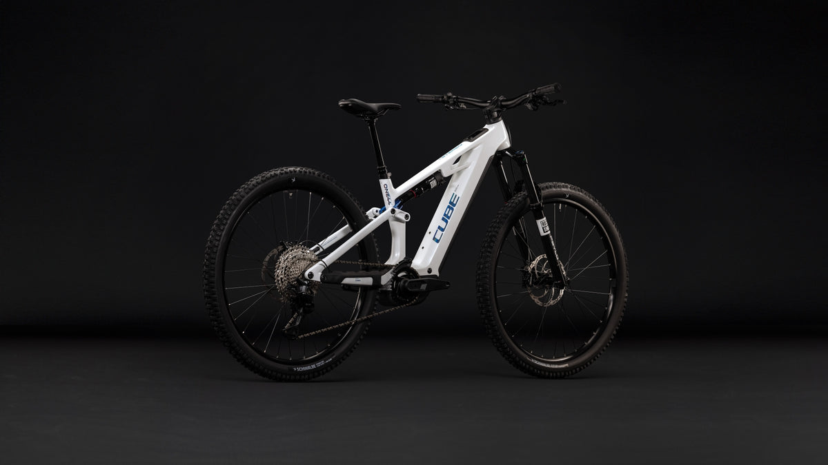 Cube Stereo Hybrid ONE44 HPC Pro 800  metallicwhite´n´blue (2027)
