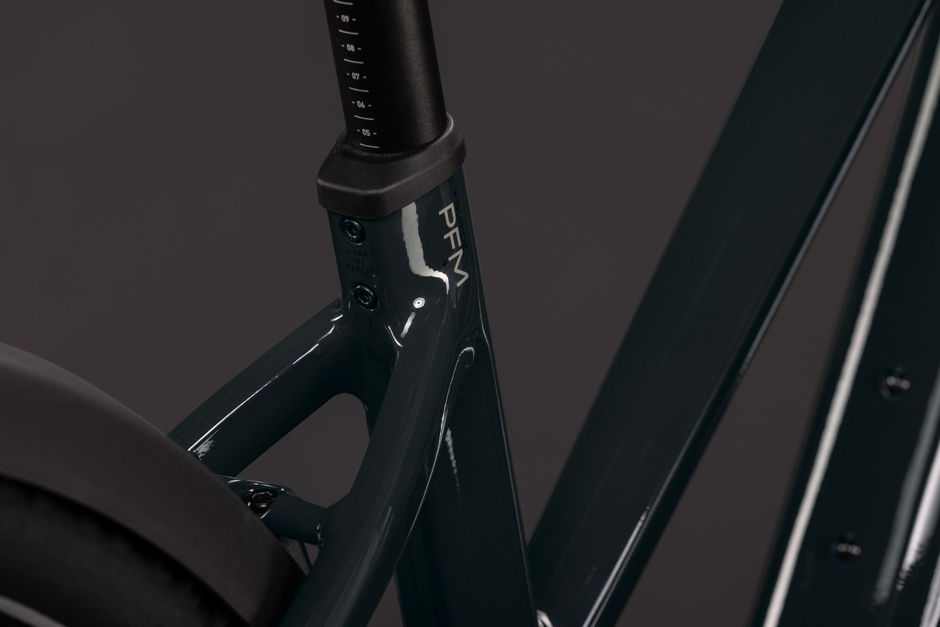 Cube Nuride Hybrid Performance 720 Trapez shadowgrey´n´grey (2027)