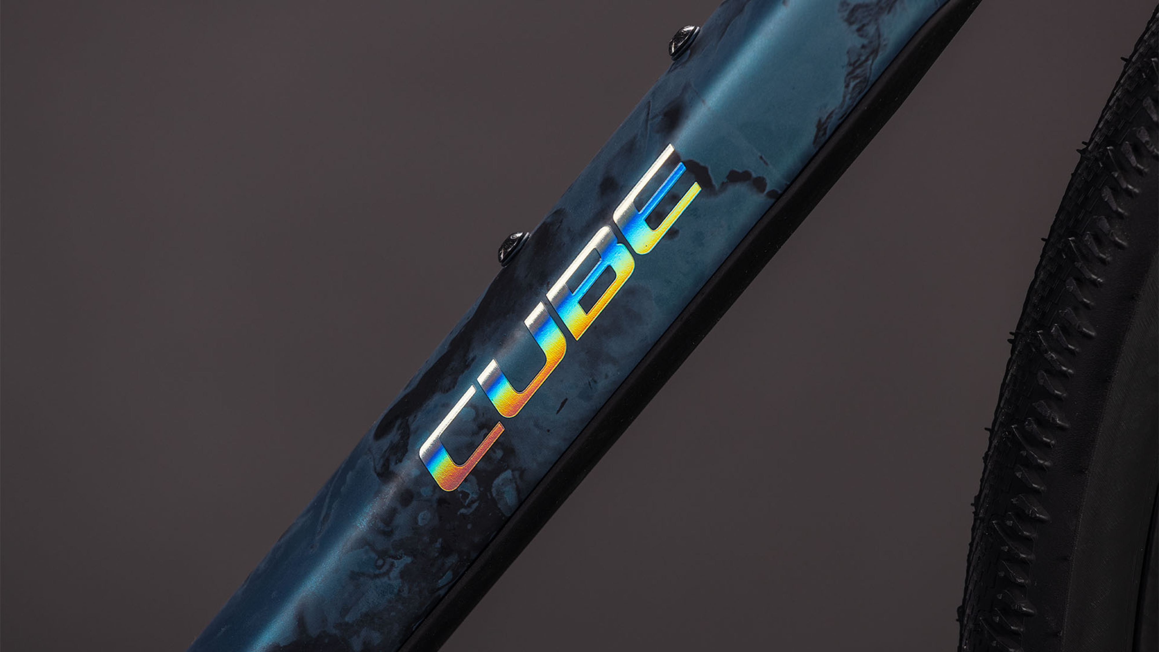 Cube Nuroad C:62 SLT  royalgreen´n´fume (2026)