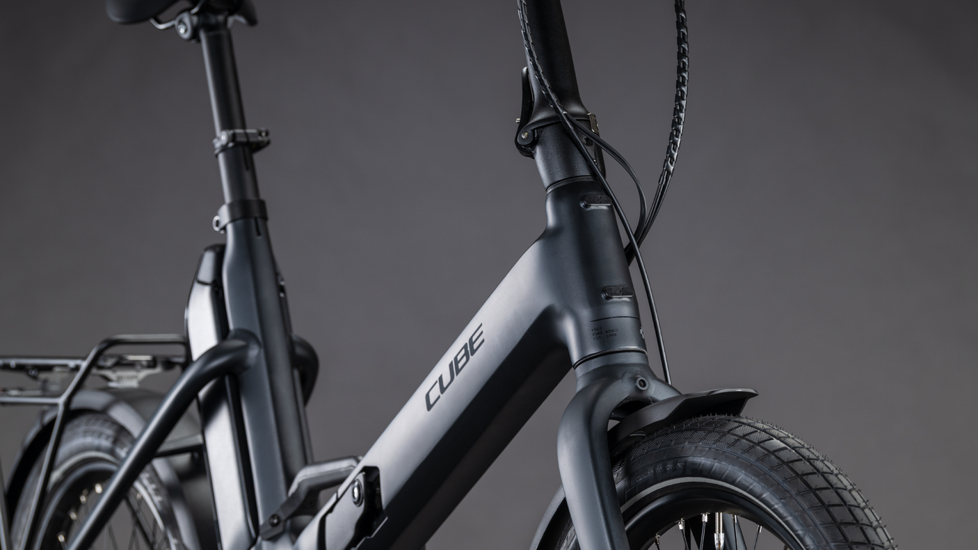 Cube Fold Hybrid 545  coal´n´reflex (2026)