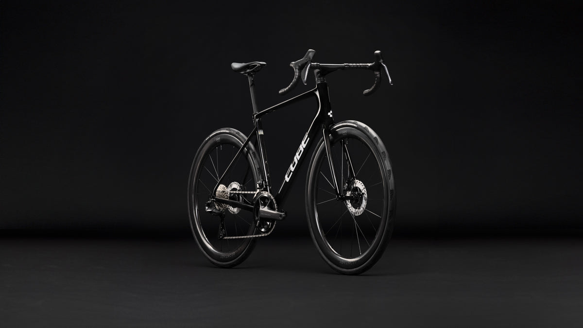 Cube Attain C:62 SLT  carbon´n´white (2027)