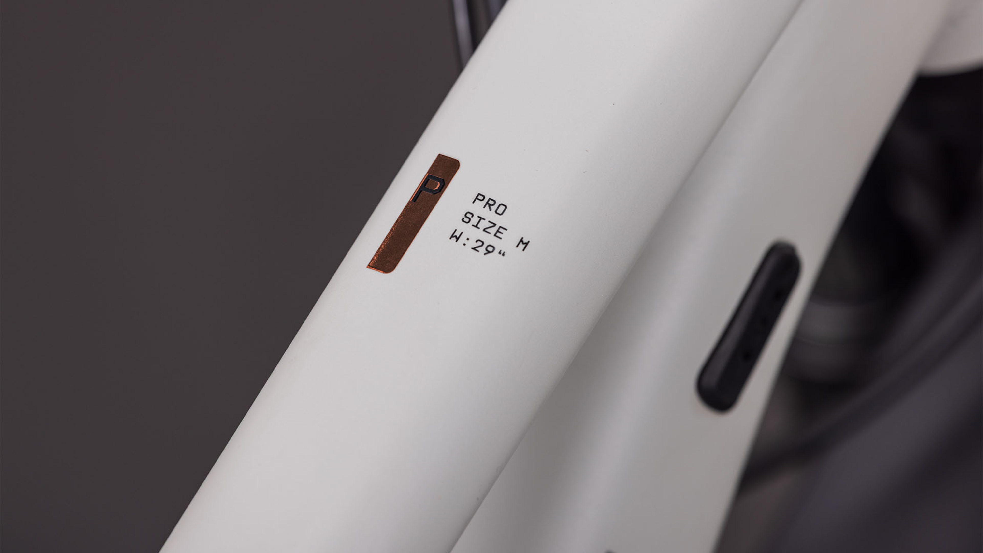 Cube Aim Pro FE Diamant greige´n´titan (2026)